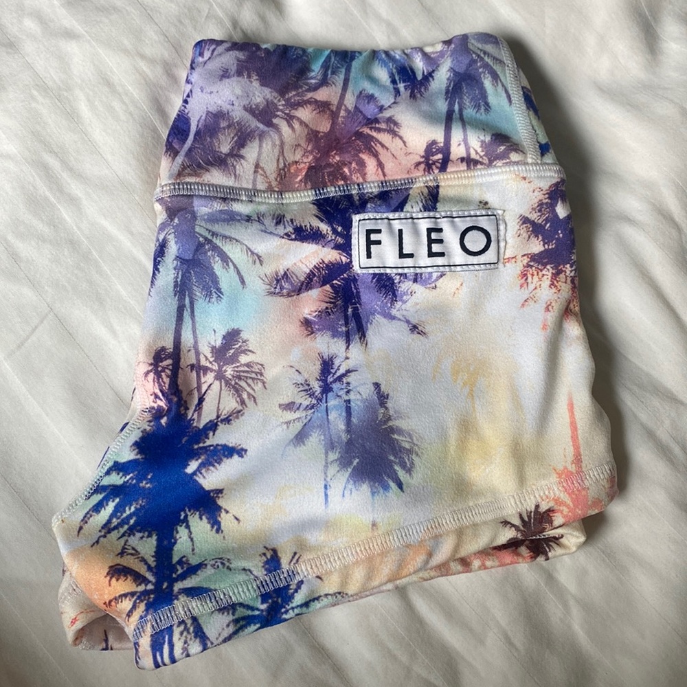 Fleo Original Shorts Size XS